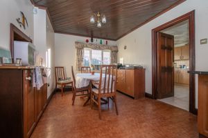 GUTTERIDGE HALL LANE- click for photo gallery